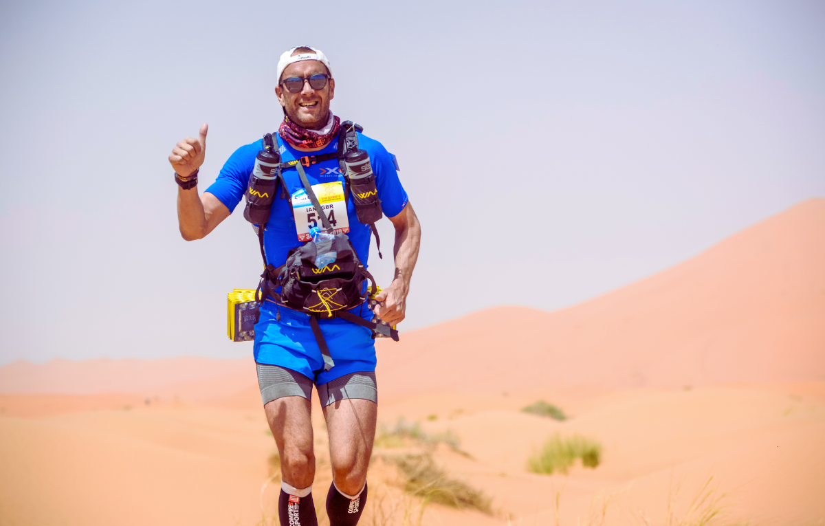Ian participe au Marathon des Sables.